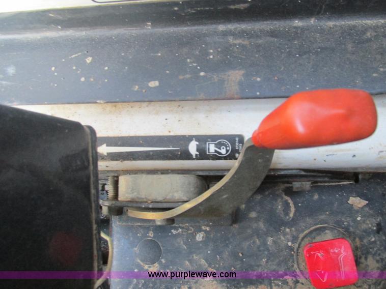 image for item AW9820 2006 Bobcat T250 skid steer