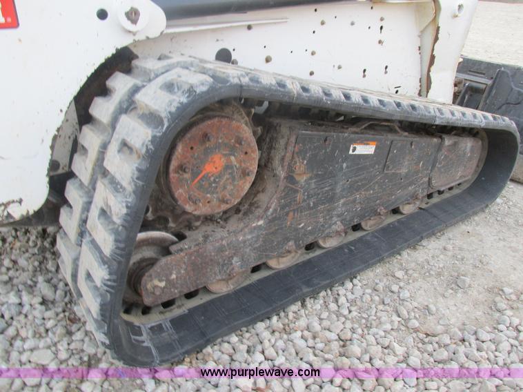 image for item AW9820 2006 Bobcat T250 skid steer