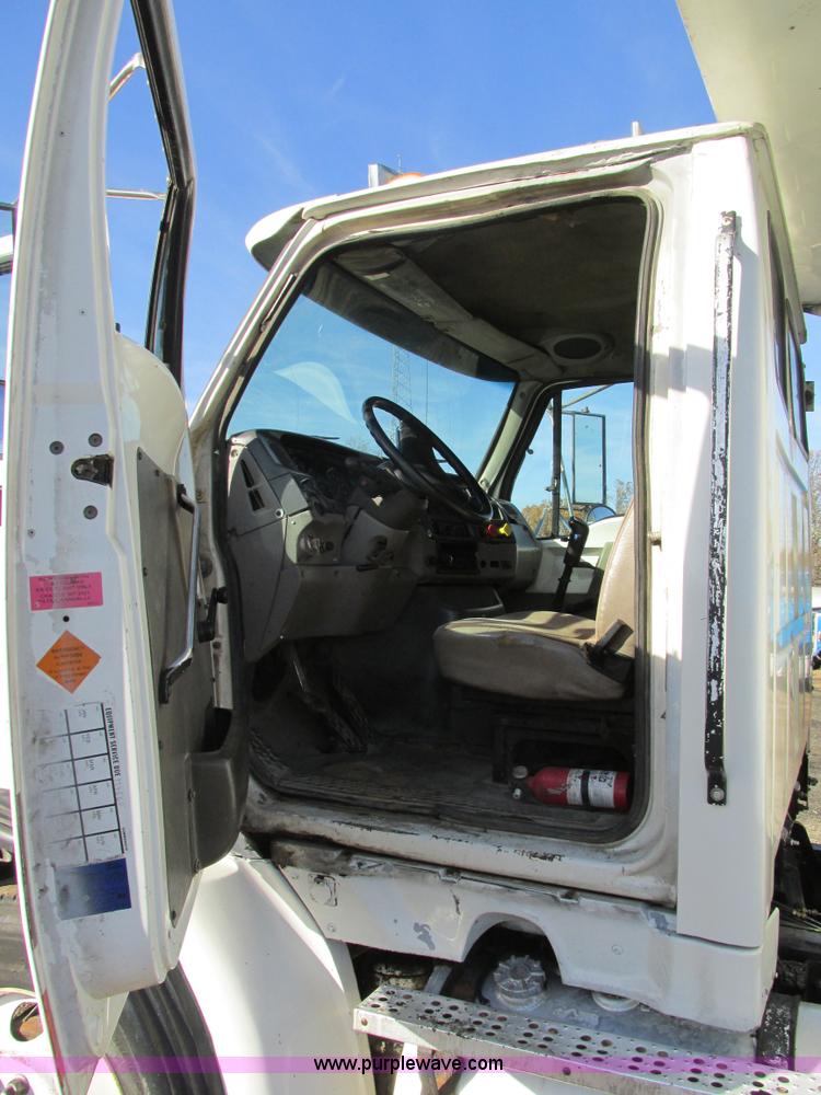 image for item AW9825 1998 Ford Sterling dump truck