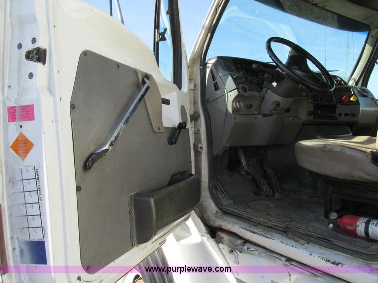 image for item AW9825 1998 Ford Sterling dump truck