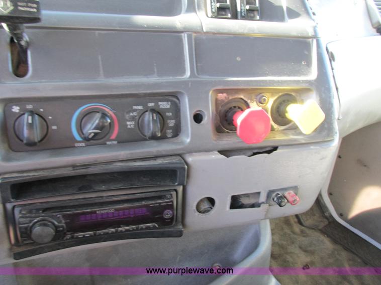 image for item AW9825 1998 Ford Sterling dump truck