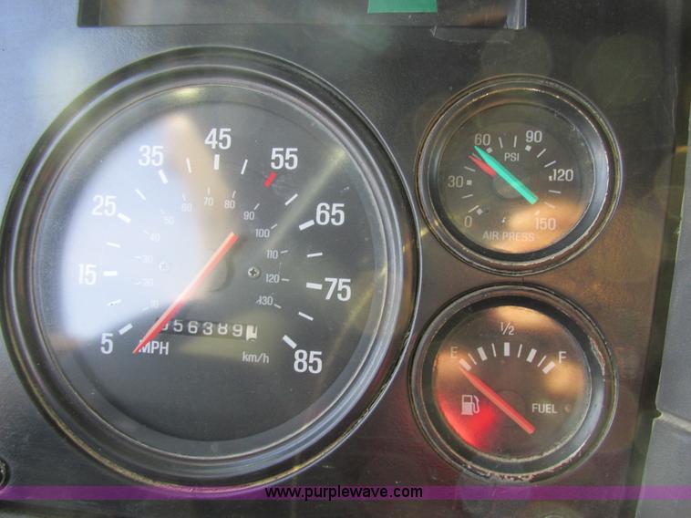 image for item AW9825 1998 Ford Sterling dump truck