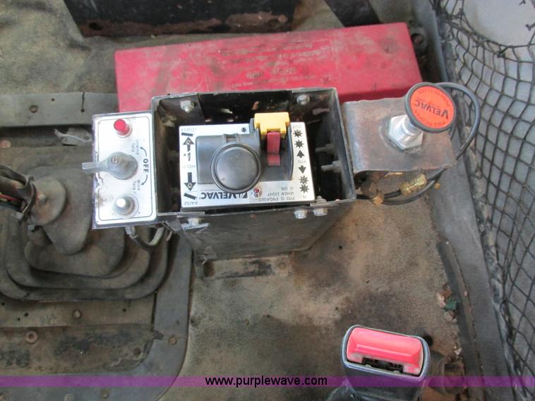 image for item AW9825 1998 Ford Sterling dump truck