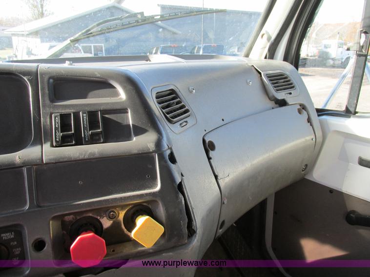 image for item AW9825 1998 Ford Sterling dump truck