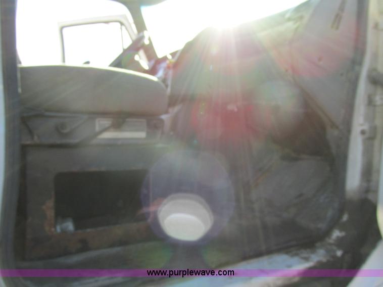 image for item AW9825 1998 Ford Sterling dump truck