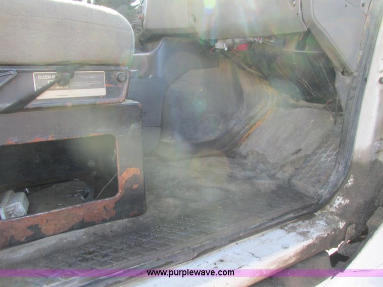 image for item AW9825 1998 Ford Sterling dump truck