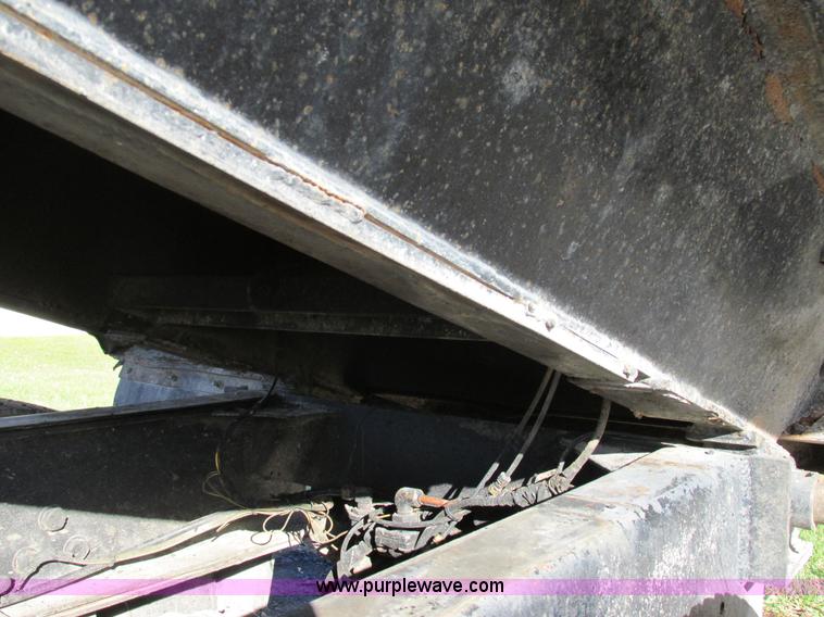 image for item AW9825 1998 Ford Sterling dump truck