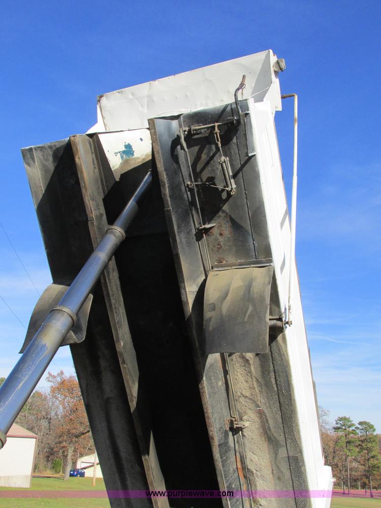 image for item AW9825 1998 Ford Sterling dump truck