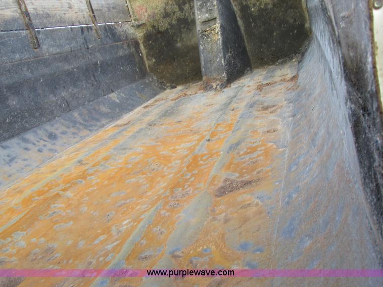 image for item AW9825 1998 Ford Sterling dump truck