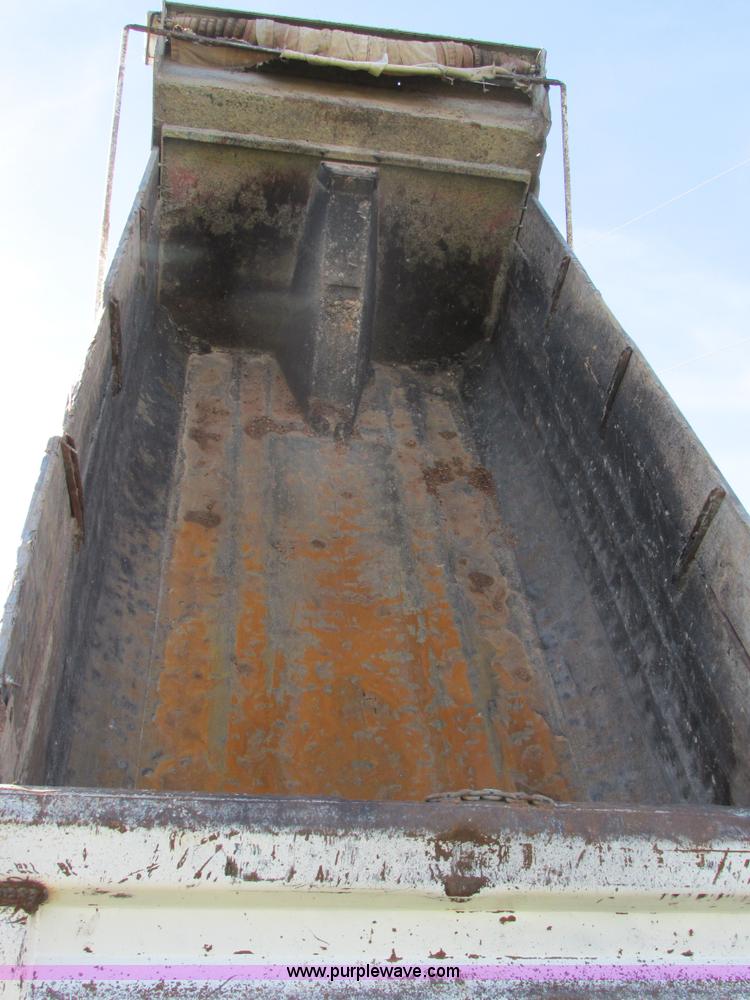 image for item AW9825 1998 Ford Sterling dump truck