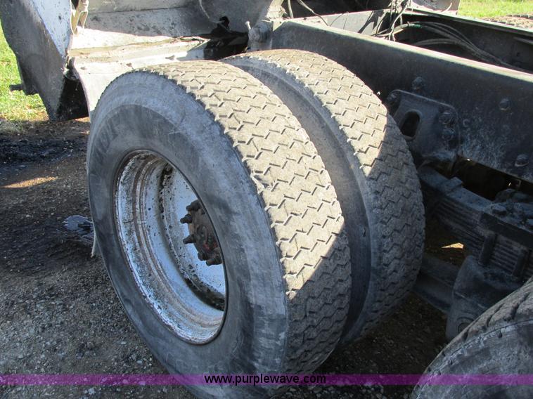 image for item AW9825 1998 Ford Sterling dump truck