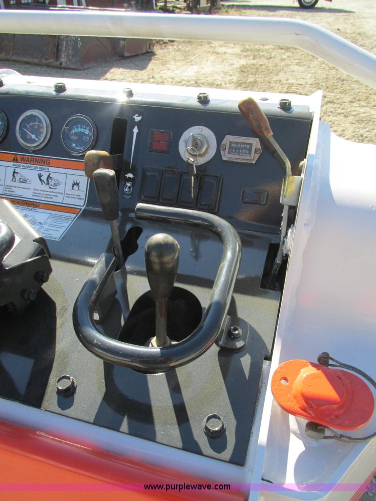 image for item AW9870 2003 Bobcat MT52 compact track loader