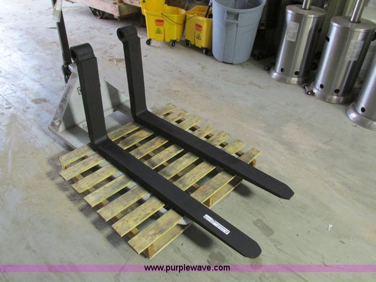 image for item AY9712 48" x 24" forks