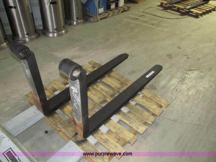 image for item AY9712 48" x 24" forks