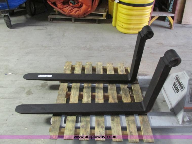 image for item AY9712 48" x 24" forks