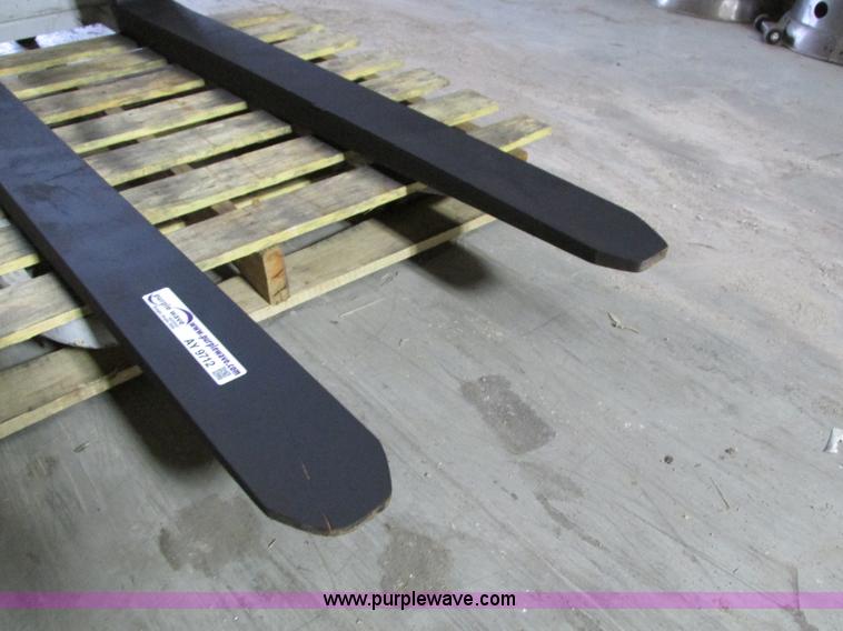 image for item AY9712 48" x 24" forks