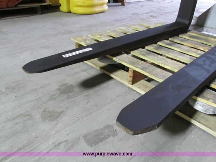 image for item AY9712 48" x 24" forks