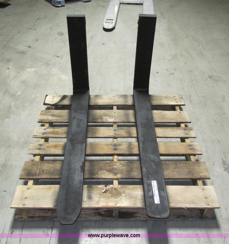 image for item AY9713 47" x 24" forks