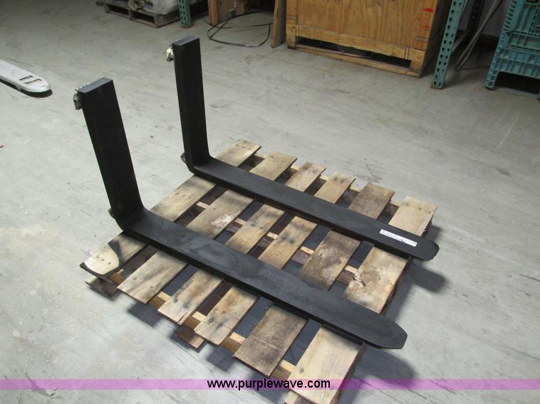 image for item AY9713 47" x 24" forks