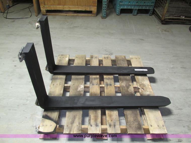 image for item AY9713 47" x 24" forks