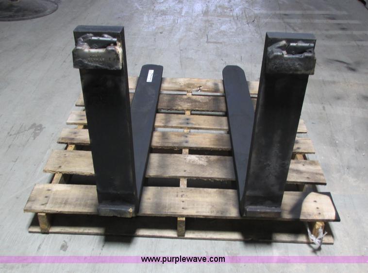 image for item AY9713 47" x 24" forks