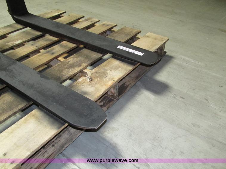 image for item AY9713 47" x 24" forks