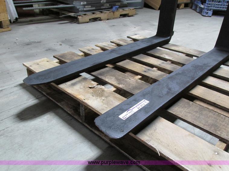 image for item AY9713 47" x 24" forks
