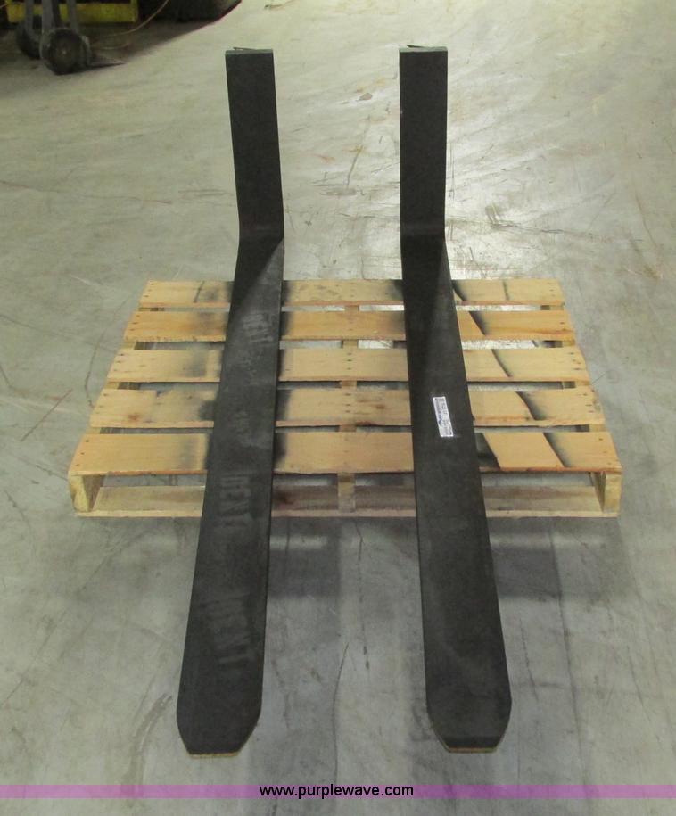 image for item AY9714 72" x 19" forks