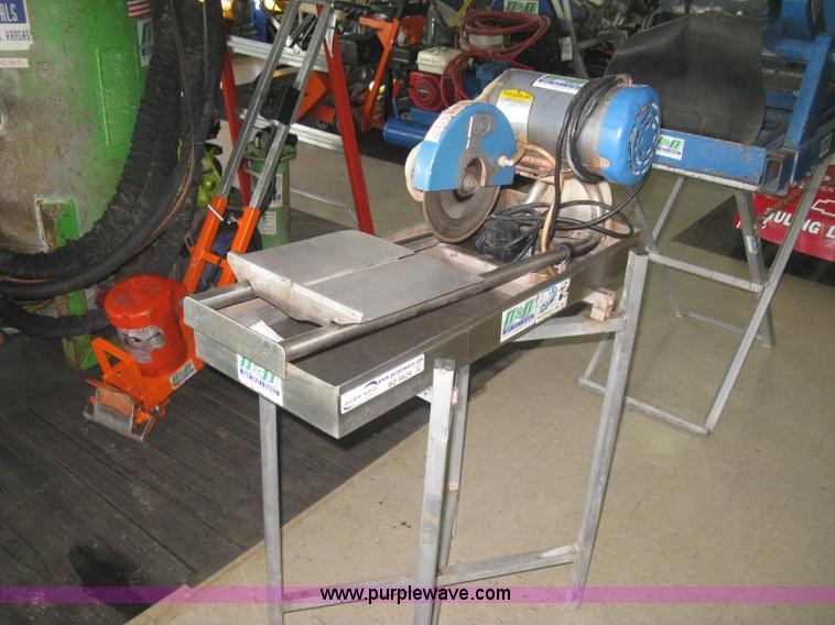 image for item BD9629 Pro-Cut tile saw