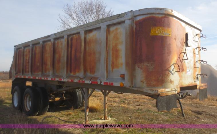 image for item D2220 1985 Hilbilt 24' end dump trailer