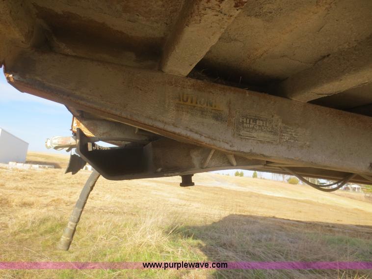 image for item D2220 1985 Hilbilt 24' end dump trailer