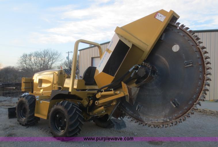 image for item D2223 2006 Vermeer RT1250 rock saw