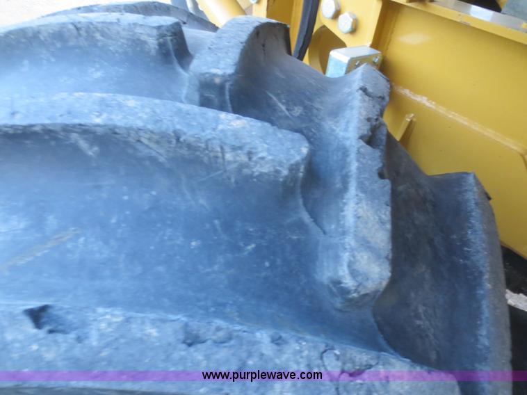 image for item D2223 2006 Vermeer RT1250 rock saw