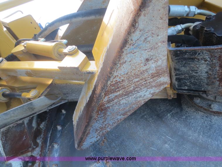 image for item D2223 2006 Vermeer RT1250 rock saw