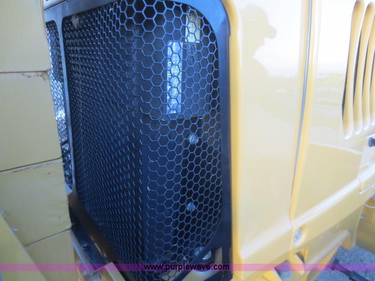 image for item D2223 2006 Vermeer RT1250 rock saw