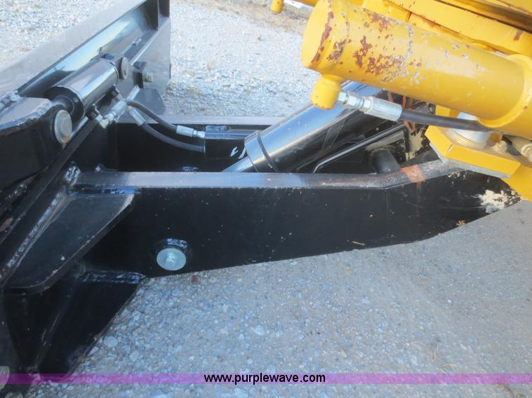 image for item D2223 2006 Vermeer RT1250 rock saw