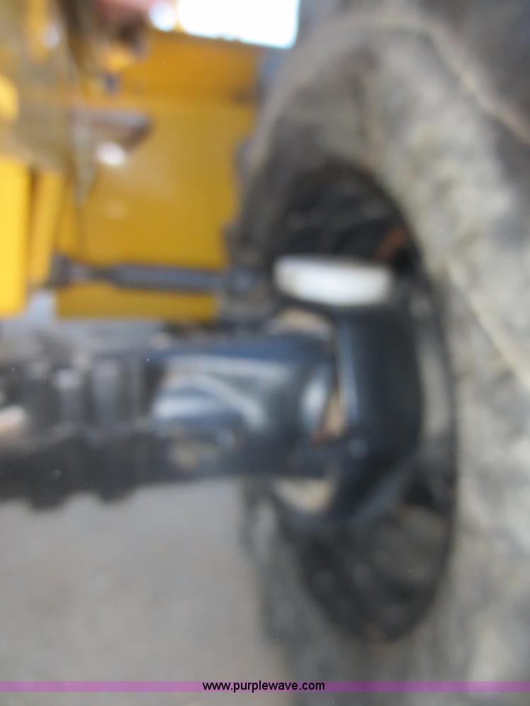 image for item D2223 2006 Vermeer RT1250 rock saw