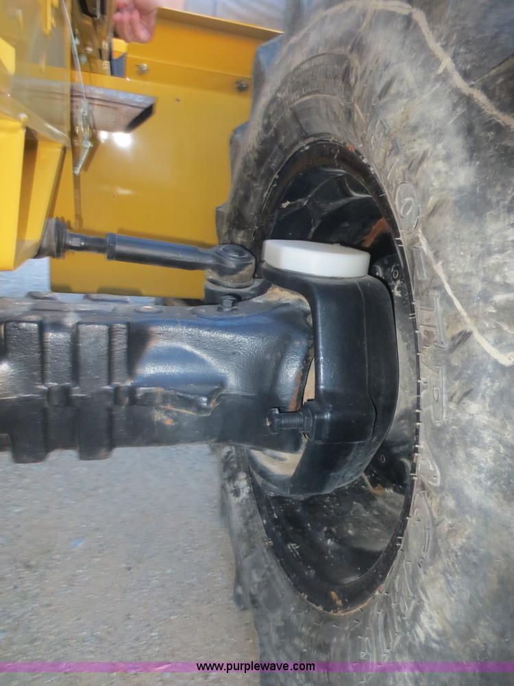 image for item D2223 2006 Vermeer RT1250 rock saw