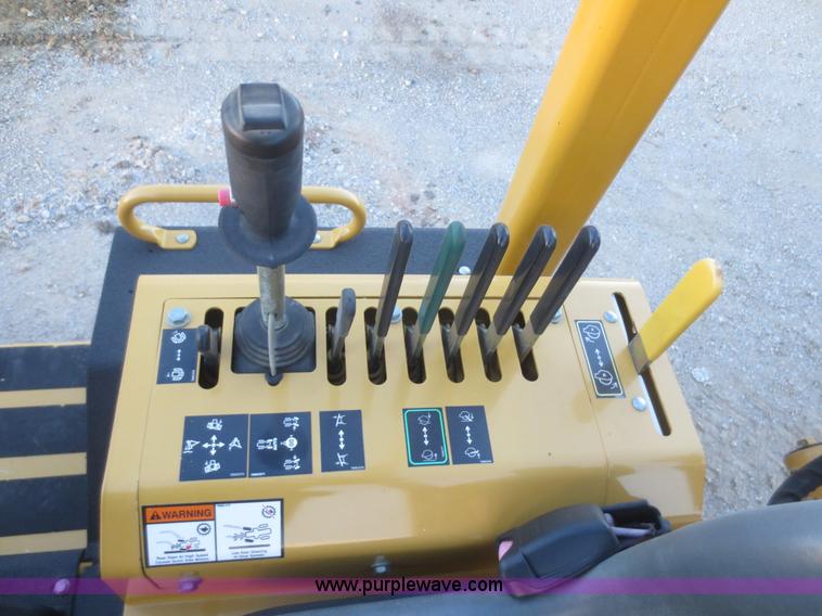 image for item D2223 2006 Vermeer RT1250 rock saw