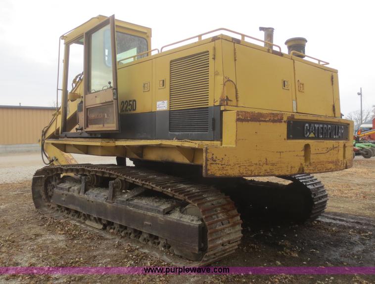 image for item D2230 1991 Caterpillar 225D-LC excavator