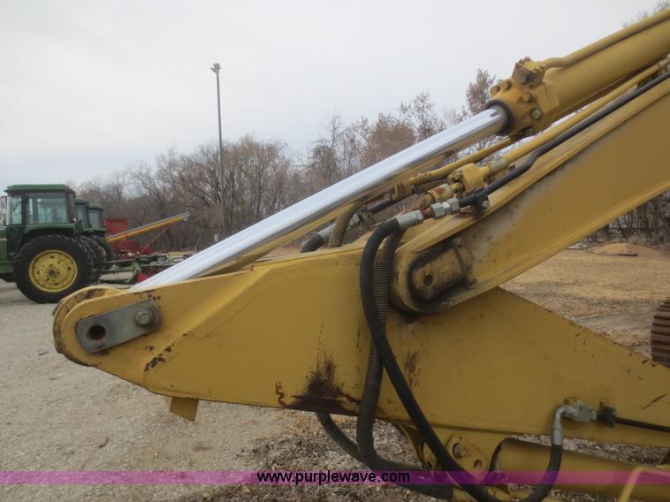 image for item D2230 1991 Caterpillar 225D-LC excavator