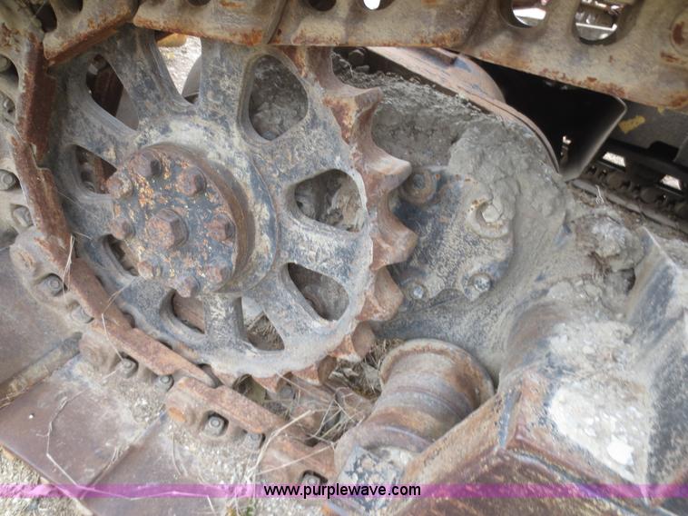 image for item D2230 1991 Caterpillar 225D-LC excavator