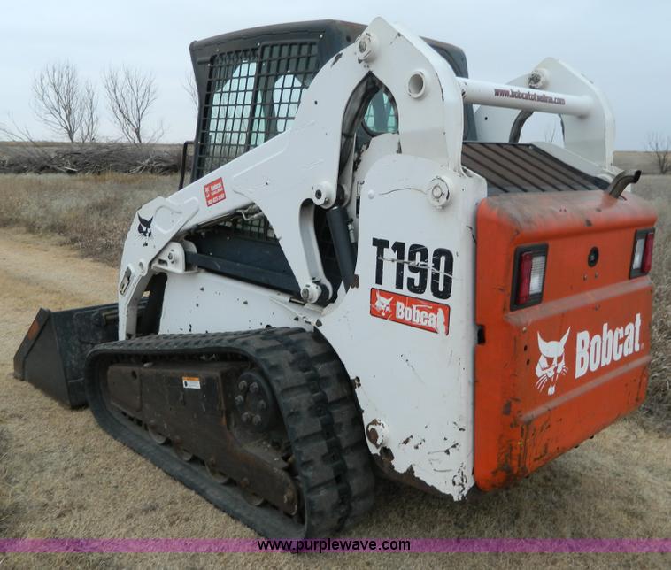 image for item D6108 2007 Bobcat T190 skid steer