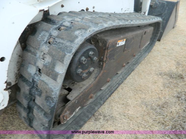 image for item D6108 2007 Bobcat T190 skid steer