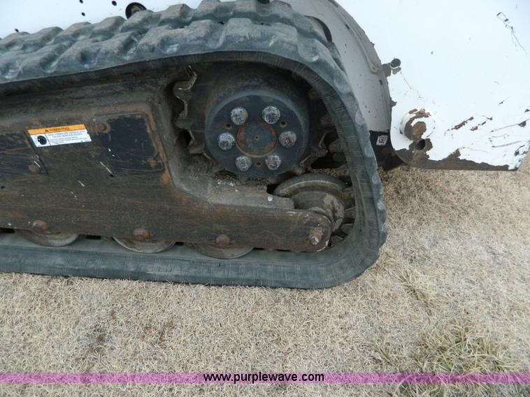 image for item D6108 2007 Bobcat T190 skid steer