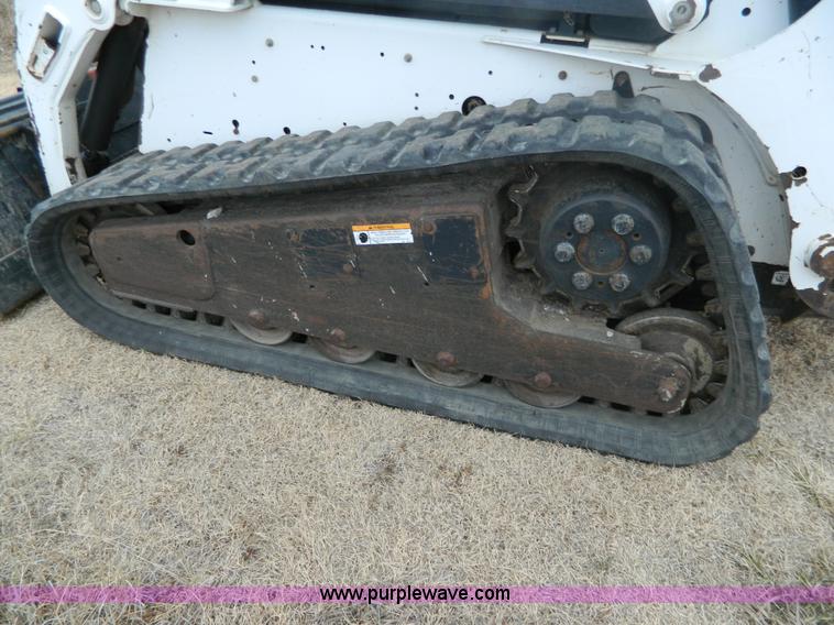 image for item D6108 2007 Bobcat T190 skid steer