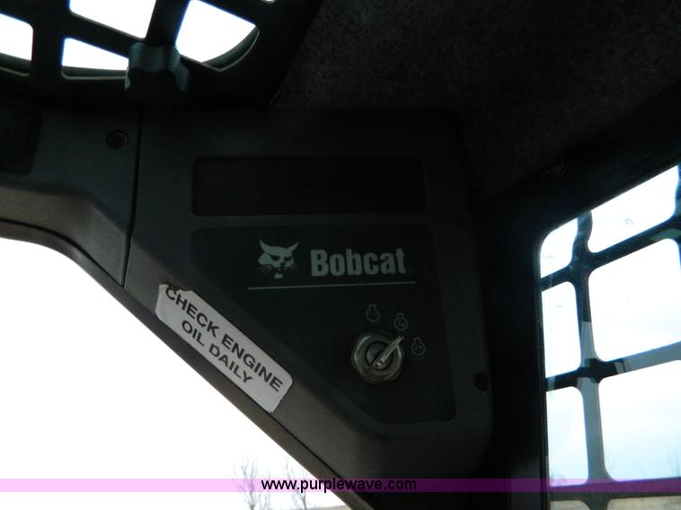 image for item D6108 2007 Bobcat T190 skid steer