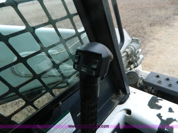 image for item D6108 2007 Bobcat T190 skid steer