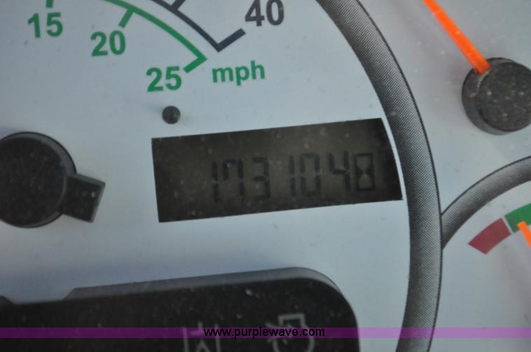 image for item F2107 2006 Caterpillar 930G integrated tool carrier