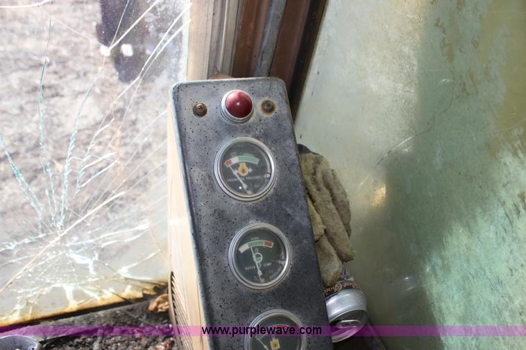 image for item F3390 1984 Caterpillar 225 LC excavator